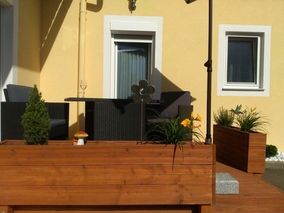 Apartmán Ferienwohung Fam. Fink Riegersburg Exteriér fotografie